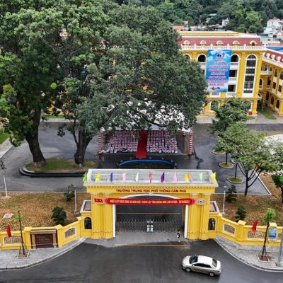 Trường THPT thành phố Cẩm Phả